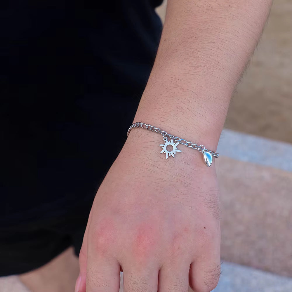 2Pcs Sun/Moon Charm Magnet Bracelets