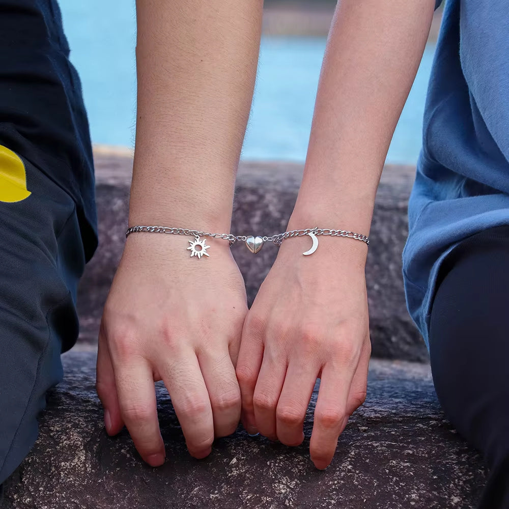 2Pcs Sun/Moon Charm Magnet Bracelets